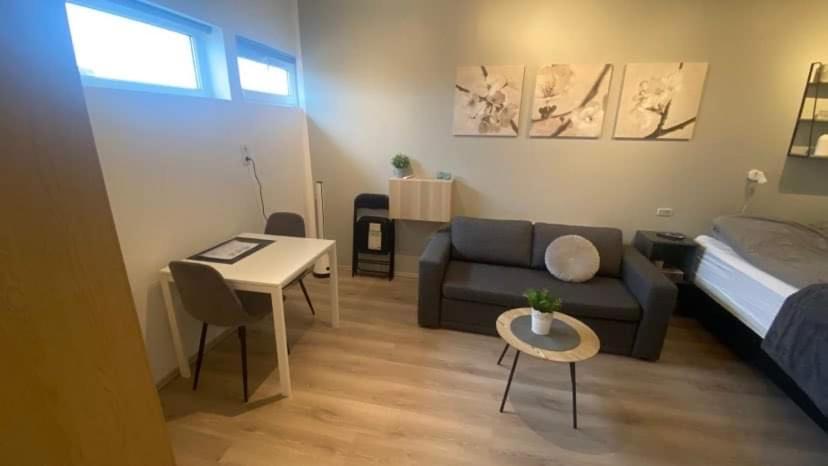 Appartement Bergone à Njarthvik Extérieur photo